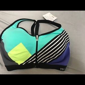 Brand NEW Victoria Secret Sports Bra